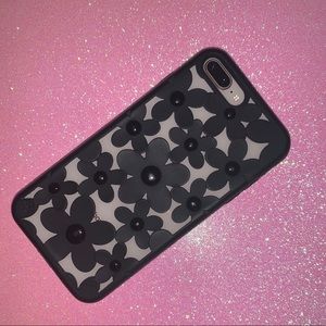 Silicon Flower Cut our iPhone 8+ Case